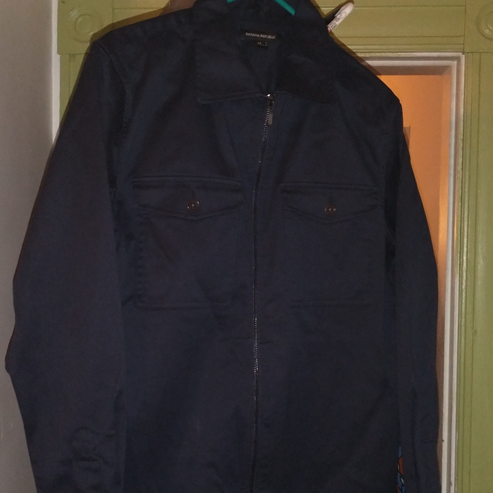 Light weight dark blue jacket. - Picture 4 of 7